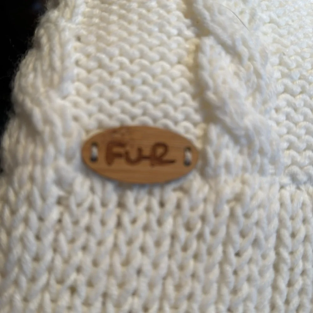 FUR Acrylic/Polyester Head/Neck Hood -See Photos-NWT